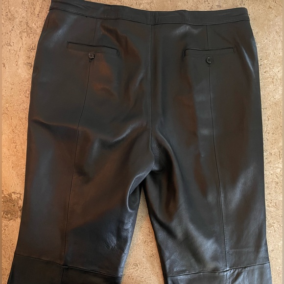 GARSON Leather Cropped Seamed Pants w/ Back Pockets - Picture 5 of 6